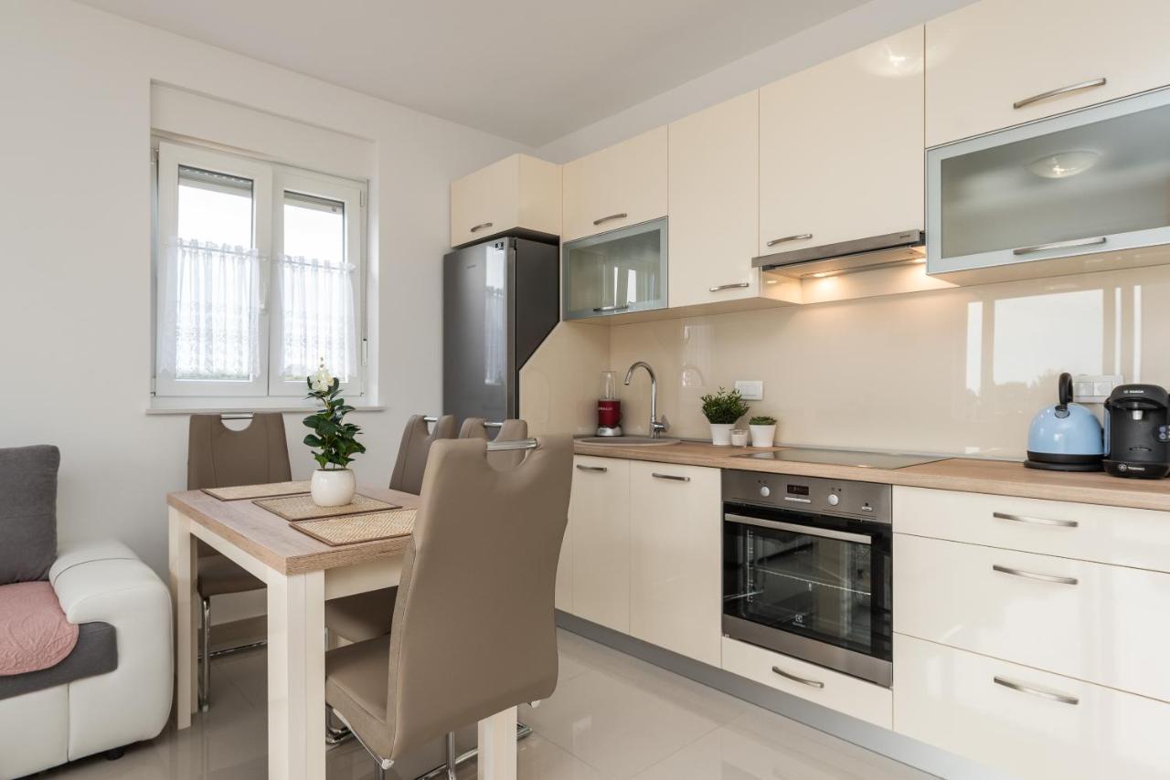Zoran Brand New Modern Apartments Мандре Екстер'єр фото